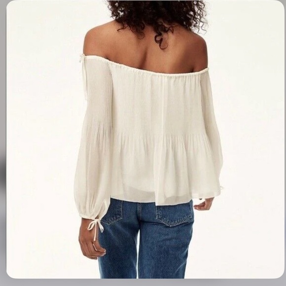 💰3 for $40 💰 Wilfred Talence Off the Shoulder Flowy Top - Picture 8 of 8